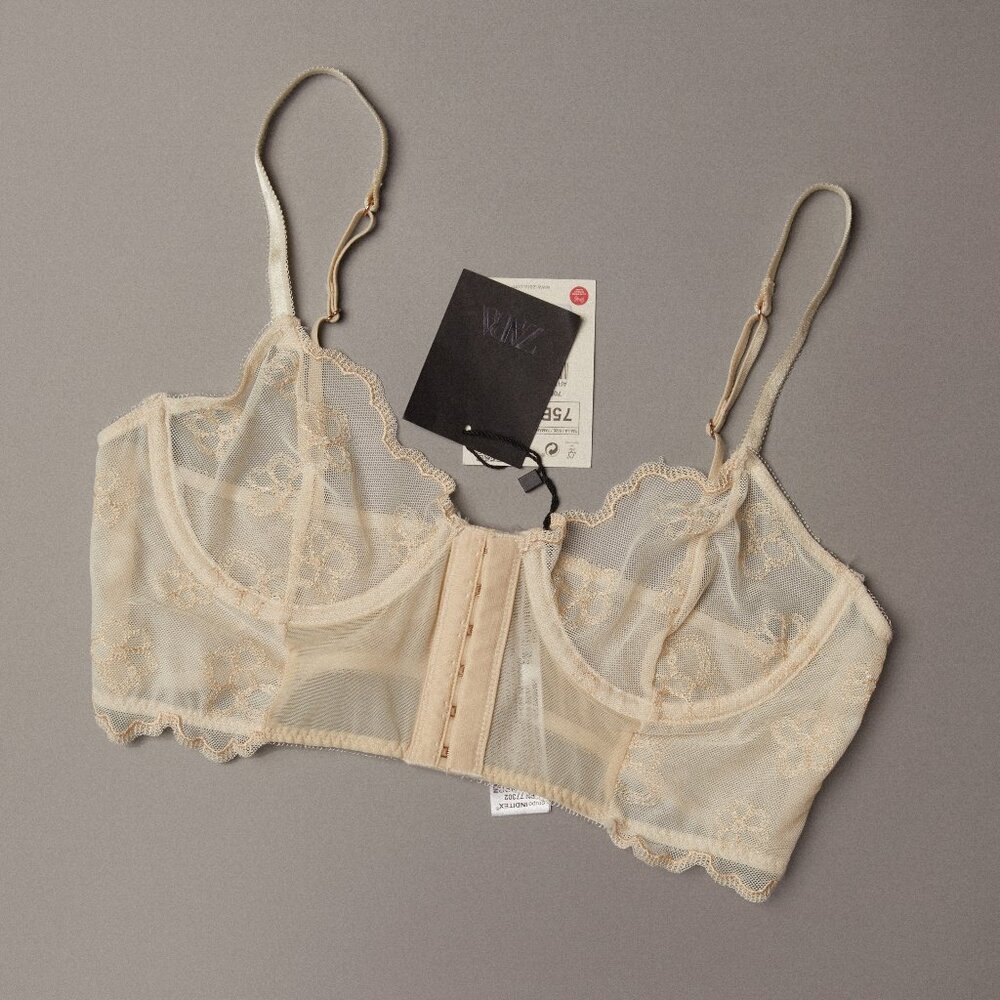 NWT ZARA Front Closure Lace Bra Size US 34B
